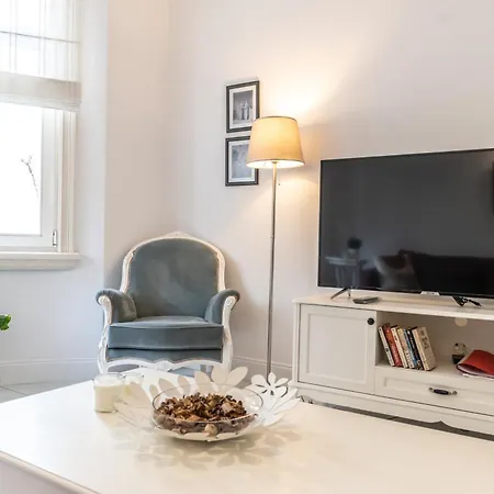 Cozy Getaway - Warmth And Comfort In The Apartment *