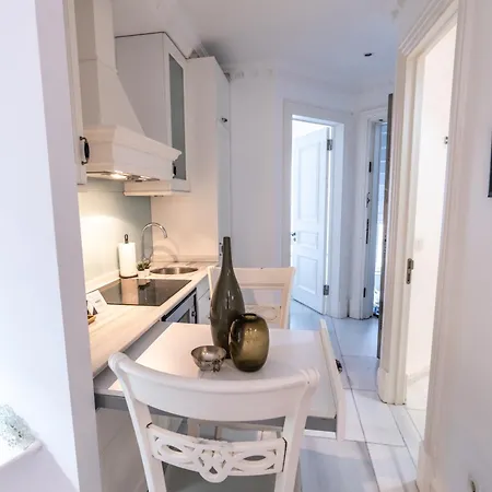 Cozy Getaway - Warmth And Comfort In The Apartment