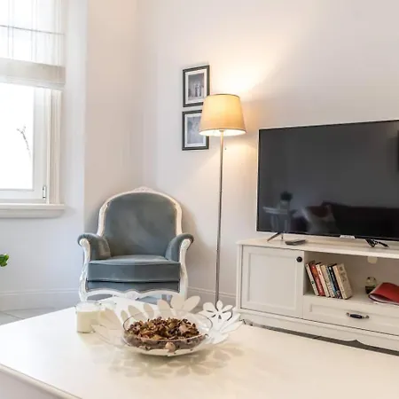 Apartamento Cozy Getaway - Warmth And Comfort In The