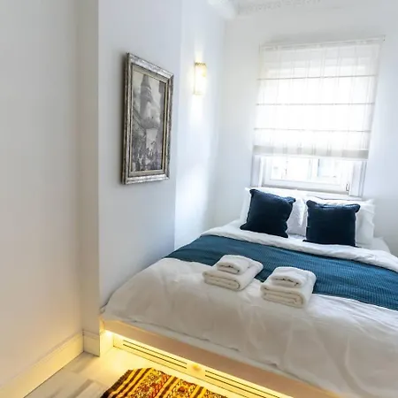 Cozy Getaway - Warmth And Comfort In The Apartman