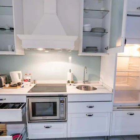 Apartman Cozy Getaway - Warmth And Comfort In The *